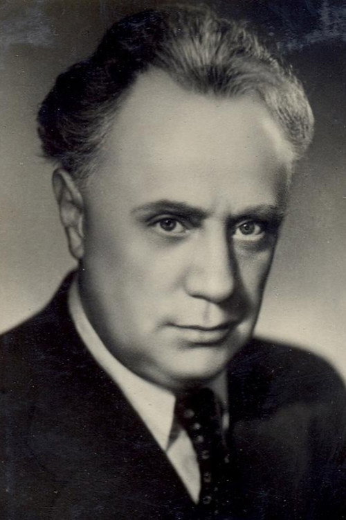Михаил Жаров
